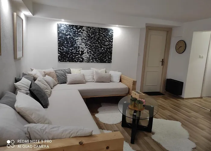 아파트 Suite4you 피로바츠